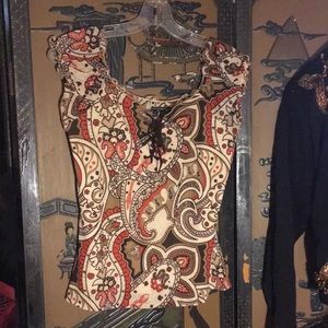 Short Sleeved Patterned Top Size Small